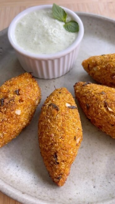 ✨ Bolinhos de Quinoa ao Curry: crocantes, saudáveis .